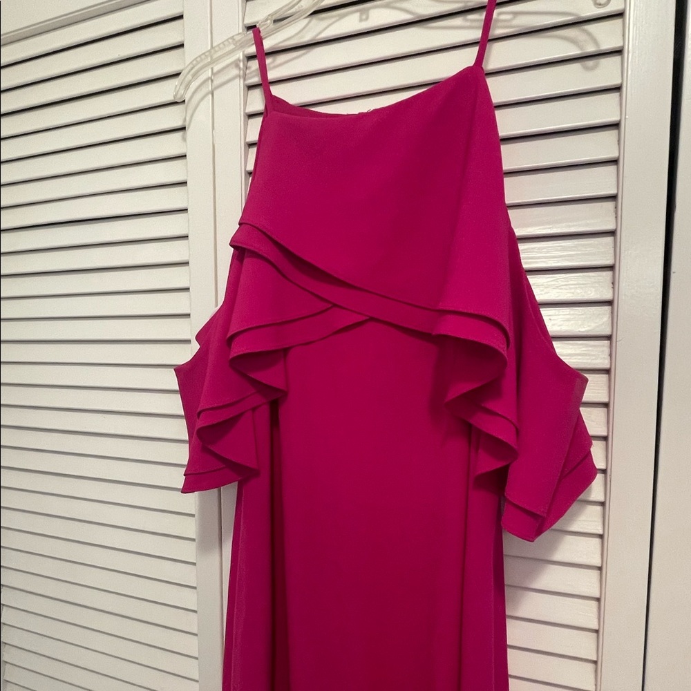 COLD SHOULDER GOWN - Picture 4 of 4